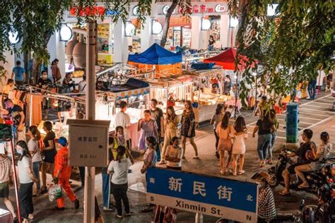 海南夜市在哪裏：繁盛之夜的食肆探秘